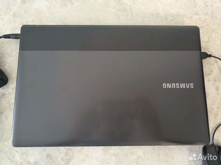 Samsung NP300E5X 8Gb DDR3, SSD 256GB