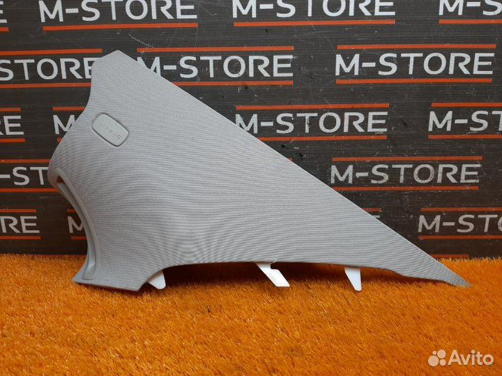 Обшивка стойки задняя правая Mercedes-Benz E-Class