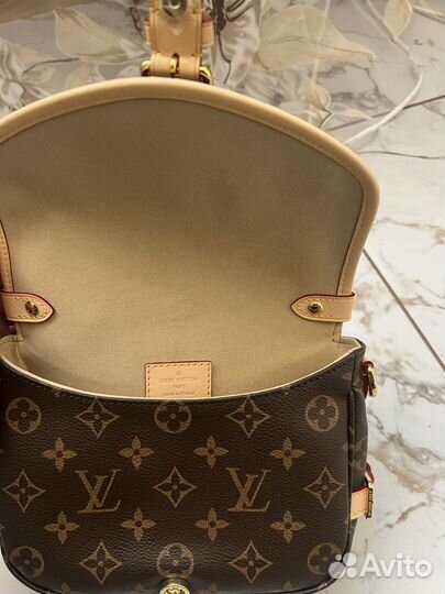 Сумка Louis Vuitton