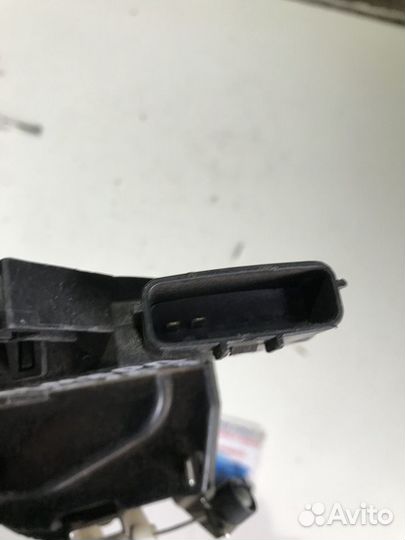 Замок задний правый Ниссан Альмера G15 Almera G15