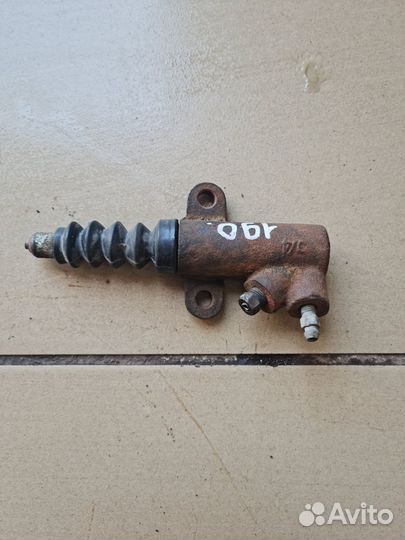 Главный цилиндр сцепления Kia Spectra