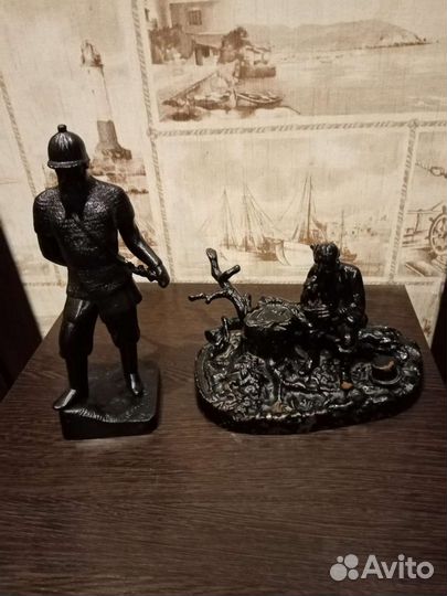Статуэтки Ермак и На привале