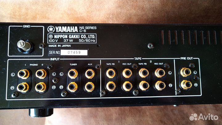 Предварительный усилитель Yamaha C-6 (1980-1981гг)