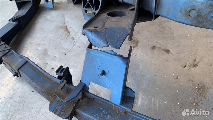 Панель передняя телевизор от Ford Focus II 2005-2