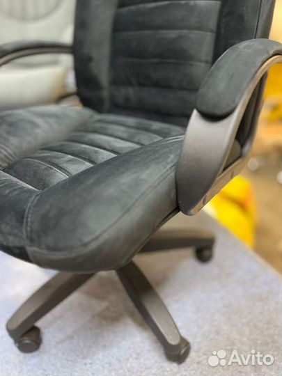 Компьютерное кресло