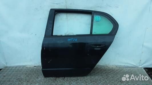 Дверь задняя левая skoda superb 2 (1RT27FG01)