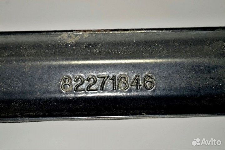 Кронштейн крыла переднего моста, правый volvo FH