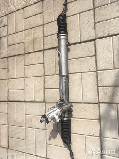 Рулевая рейка с сервотроником е83