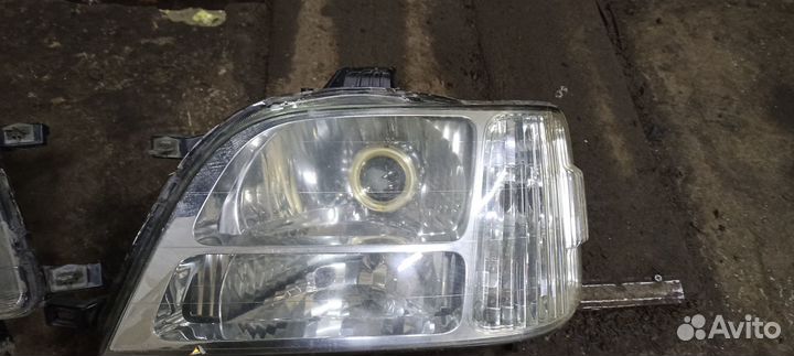 Фара honda stepwgn RF2