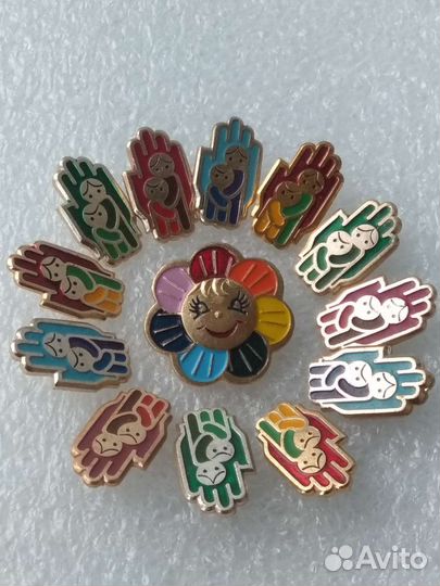 Набор детских значков(есть несколько наборов)