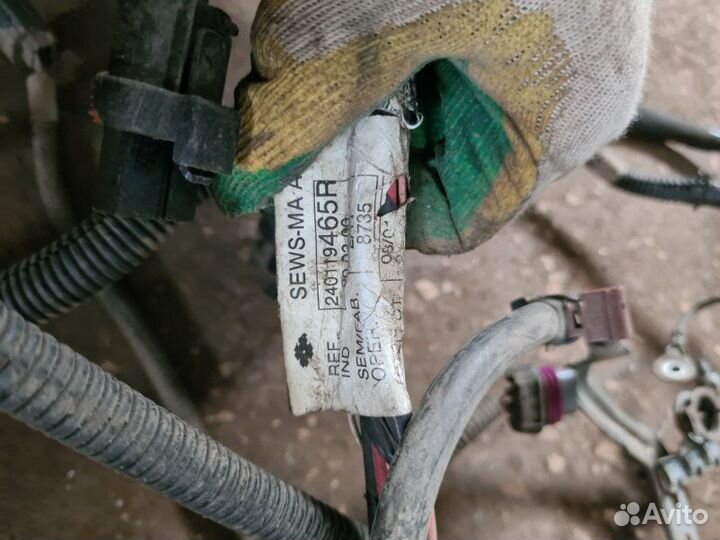 Проводка подкапотная Renault Fluence седан M4R