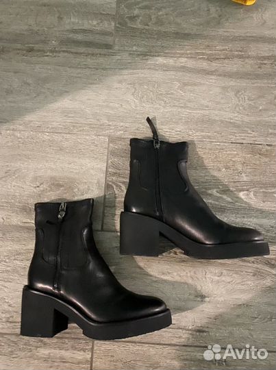 Ботинки женские 38 размера кожаные