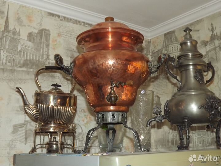 Интересный самовар. Горит как золото