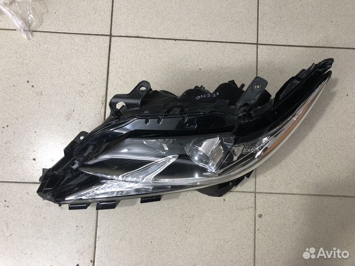 Фара левая Lexus ES 6 2015-2018