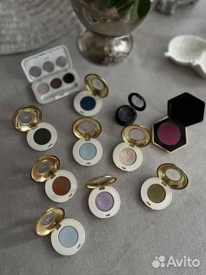 Тени для век