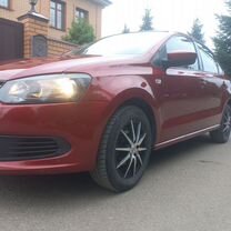 Volkswagen Polo 1.6 AT, 2011, 218 000 км, с пробегом, цена 787 000 руб.