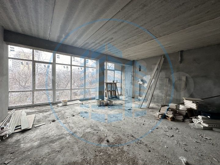 2-к. квартира, 77,8 м², 2/4 эт.