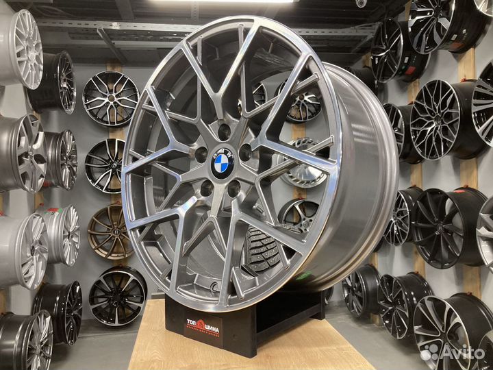 Диски R18 795 M Style на BMW M8