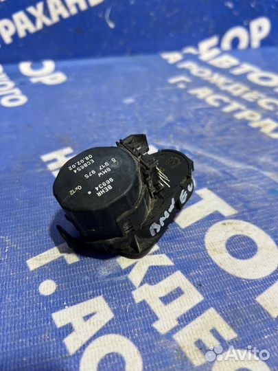 Моторчик заслонок отопителя Bmw E65 седан 2003