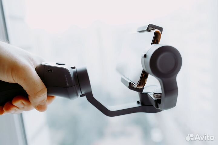 Электронный стабилизатор DJI osmo mobile 2