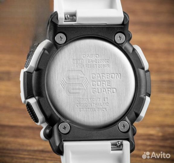 Часы Casio G-Shock GA-2200GC-7A