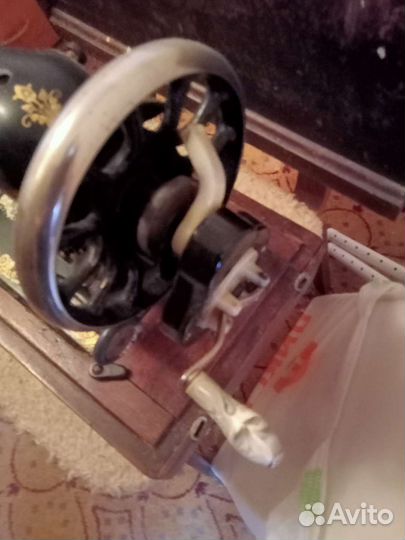 Швейная машина Singer