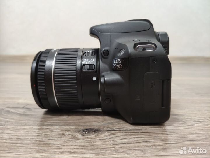 Canon 200D + 18-55mm STM