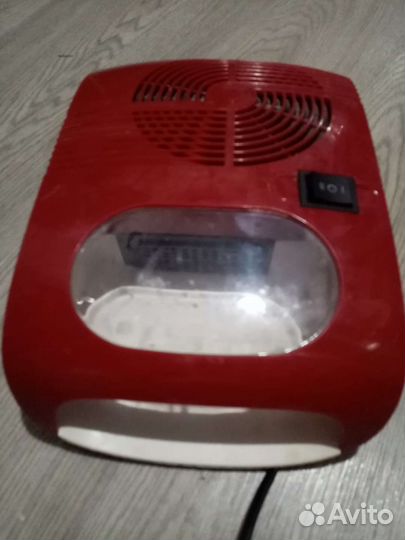 Лампа для сушки ногтей