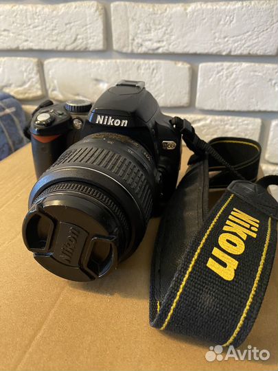 Зеркальный фотоаппарат nikon d60