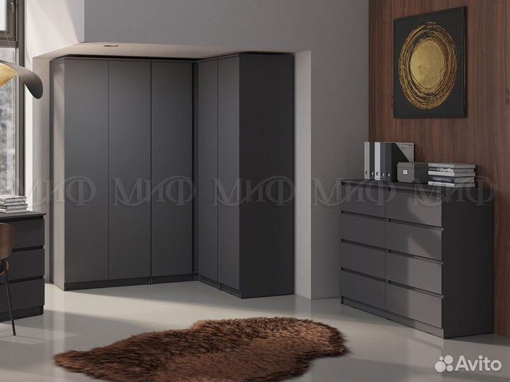 Угловой шкаф