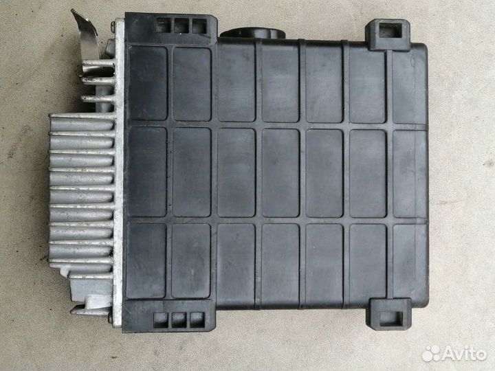 Блок управления двигателем для Mercedes Benz W201