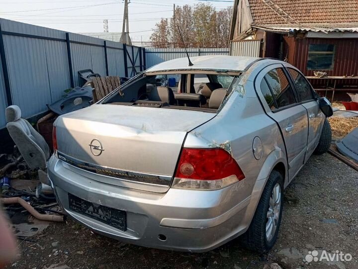 В разборе Opel Astra H 1.6 115л