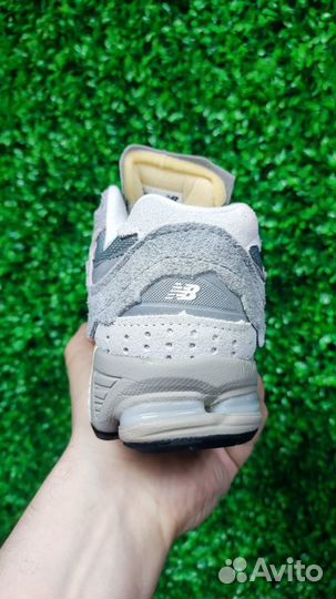 Кроссовки женские New Balance 2002r