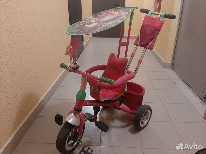 Детский трехколесный велосипед