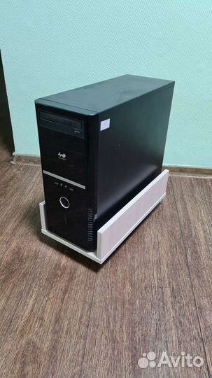 Подставка под системный блок на колёсиках