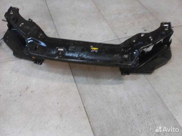 Передний панель телевизор Volvo XC70,S80 2