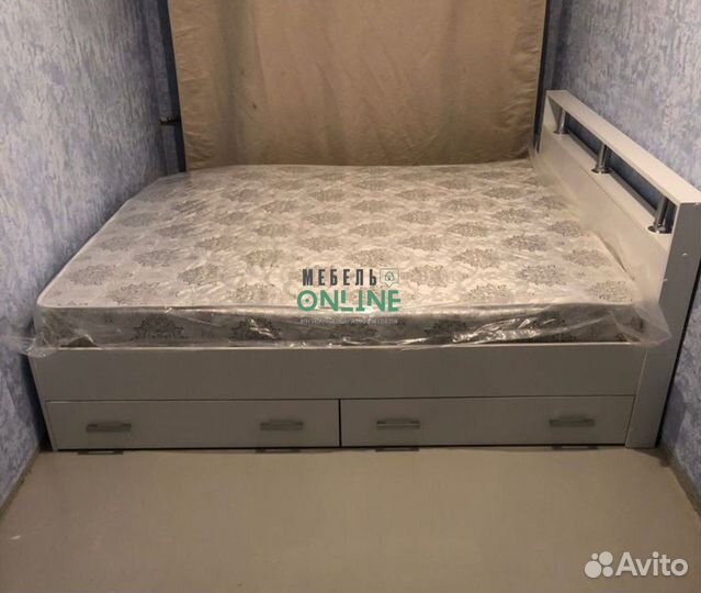 Кровать двуспальная 160х200 с ящиками и матрасом