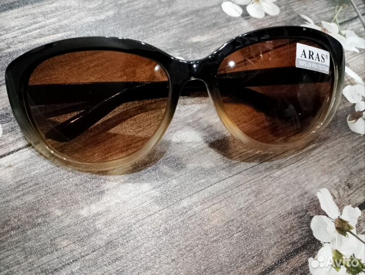 Солнцезащитные очки новые