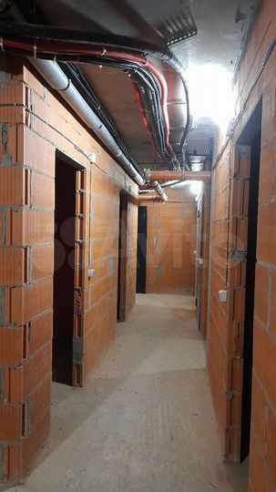 Машиноместо, 10 м²