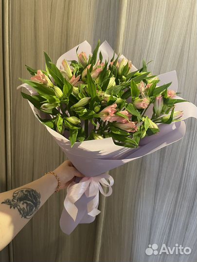 Букет цветов Альстромерий