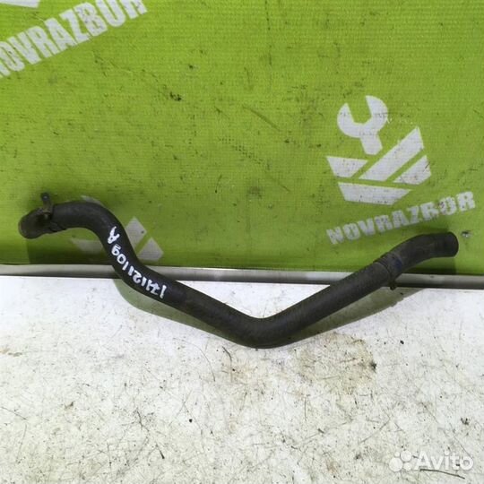 Патрубок радиатора Фольксваген Гольф 2 Джетта 2