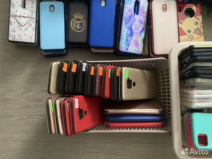 Чехлы на телефон