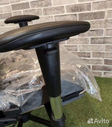 Компьютерное кресло велюр