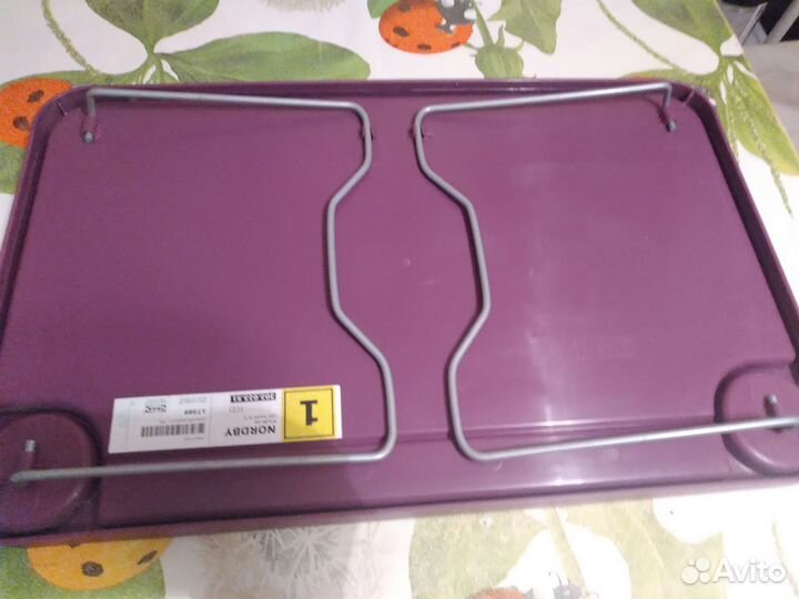 Поднос на ножках