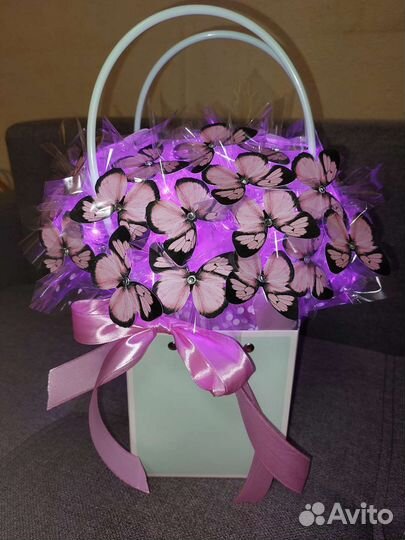 Букет из бабочек светящийся