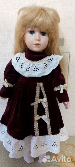 Кукла фарфоровая коллекционная