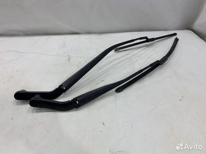 Поводок переднего стеклоочистителя Mazda CX-5 KF