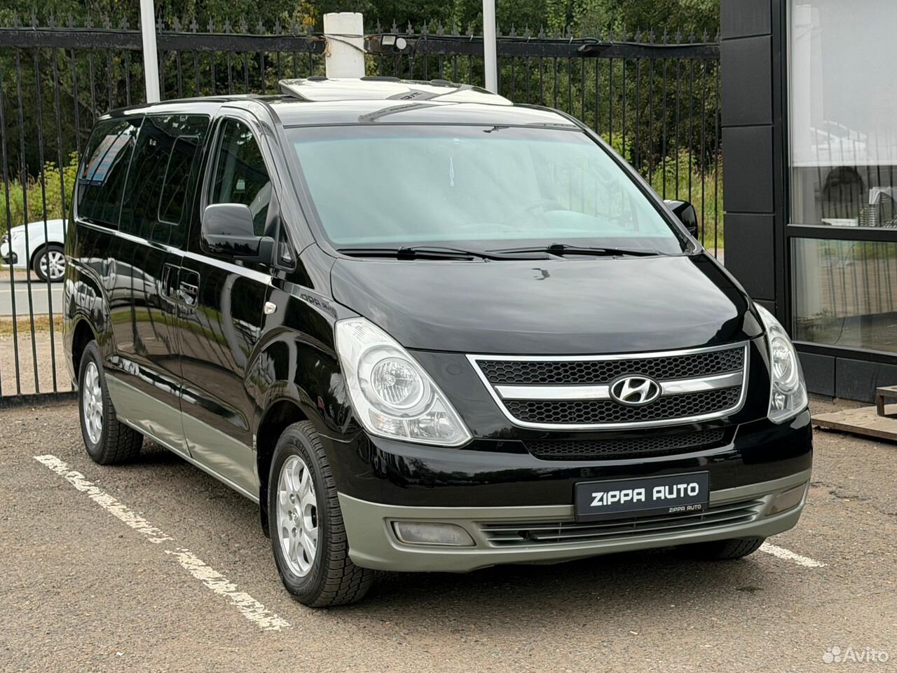 Hyundai Grand Starex 2.5 AT, 2012, 166 930 км