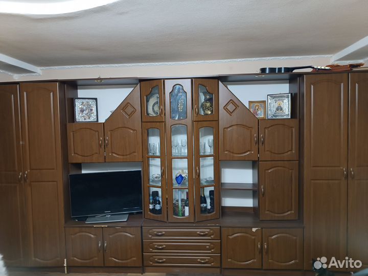 Мебель в зал стенка бу
