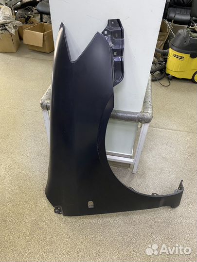 Крыло перед прав Toyota Corolla E120